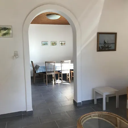 Townhouse Centrally Located Close To Jesperhus Semesterbostad *