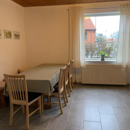 Townhouse Centrally Located Close To Jesperhus Nykobing Mors